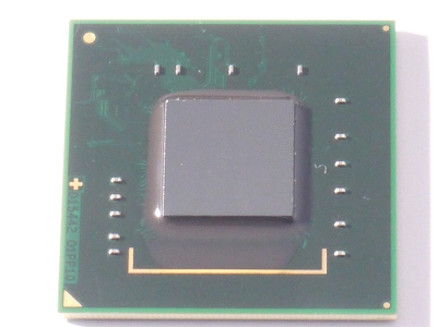 INTEL QG82945GSE BGA chipset With Lead free Solder Balls